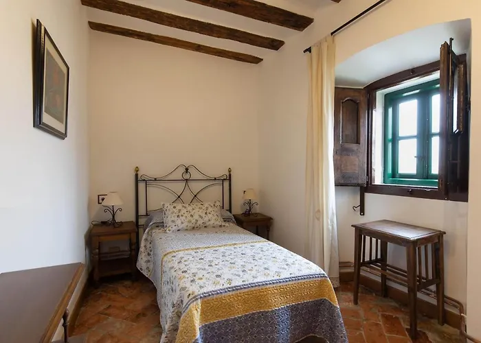Casona Indiana De Ayuelas